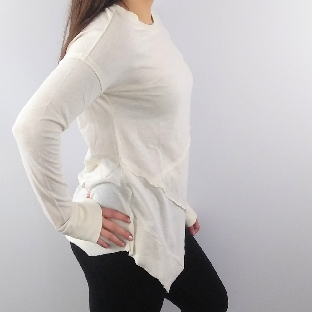 🌿SUNDANCE ASYMMETRICAL TOP🌿 - Picture 5 of 7